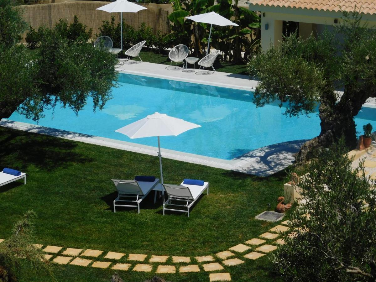 Orea Superior Rooms Kypseli Exterior photo